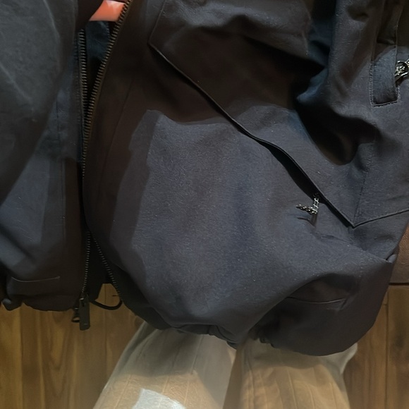 Volcom ski coat - Picture 5 of 9